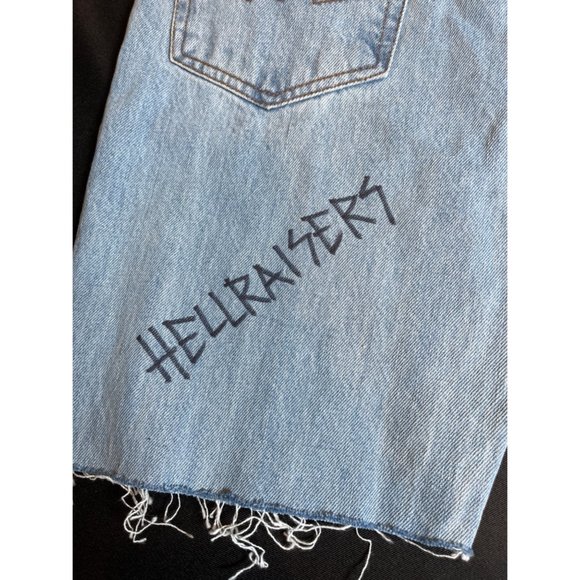 Cali Studios Graffiti Denim Shorts Bermuda Blue Size 32 - Picture 7 of 9